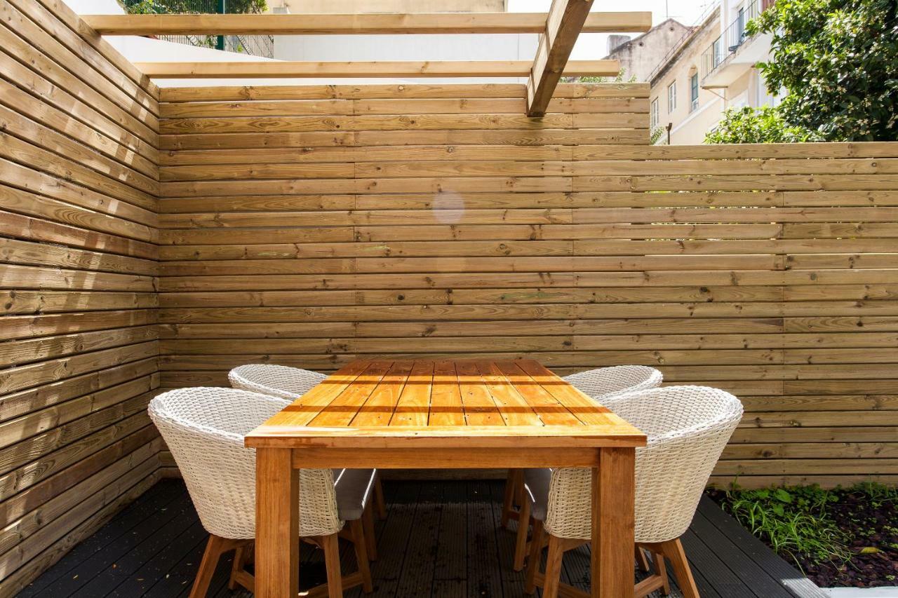 Charming Terrace - Liberdade Apartment Lissabon