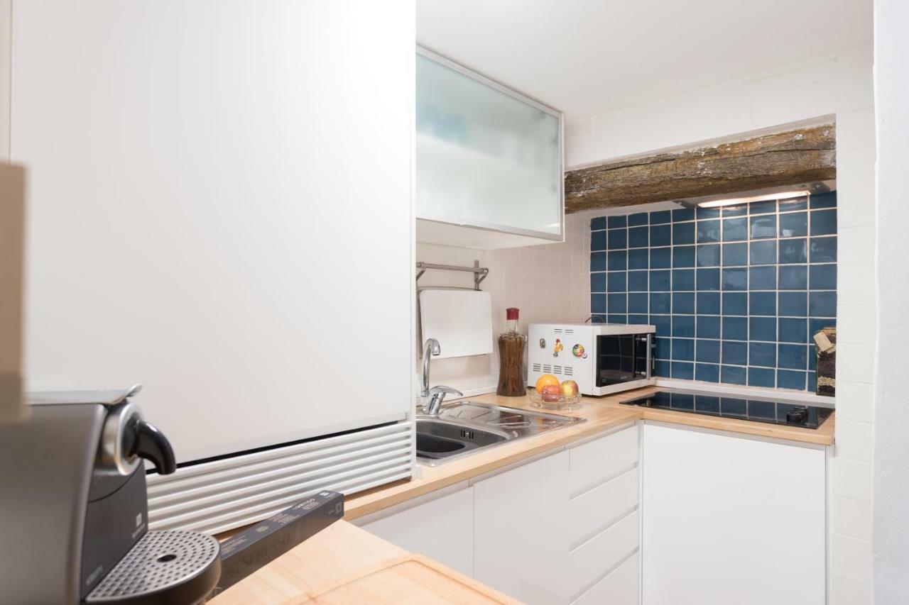 Apartment Charming Travessa Do Alcaide Lissabon