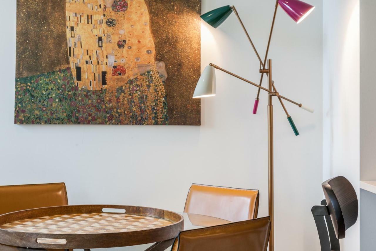 Exclusive 1 Bedroom Flat In The Heart Of *