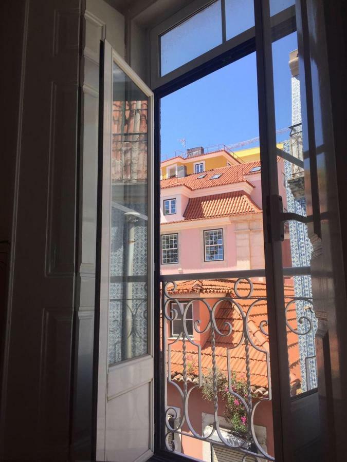 Design With Rooftop Terrace And 180-degree River&city Views Lissabon