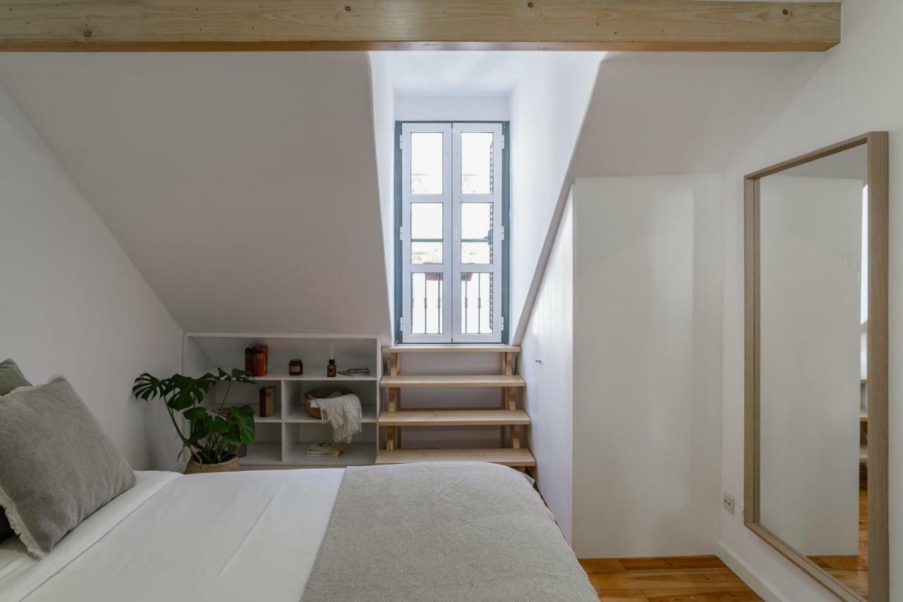 Charming Apartment- Authentic Experience In Graca * Lissabon