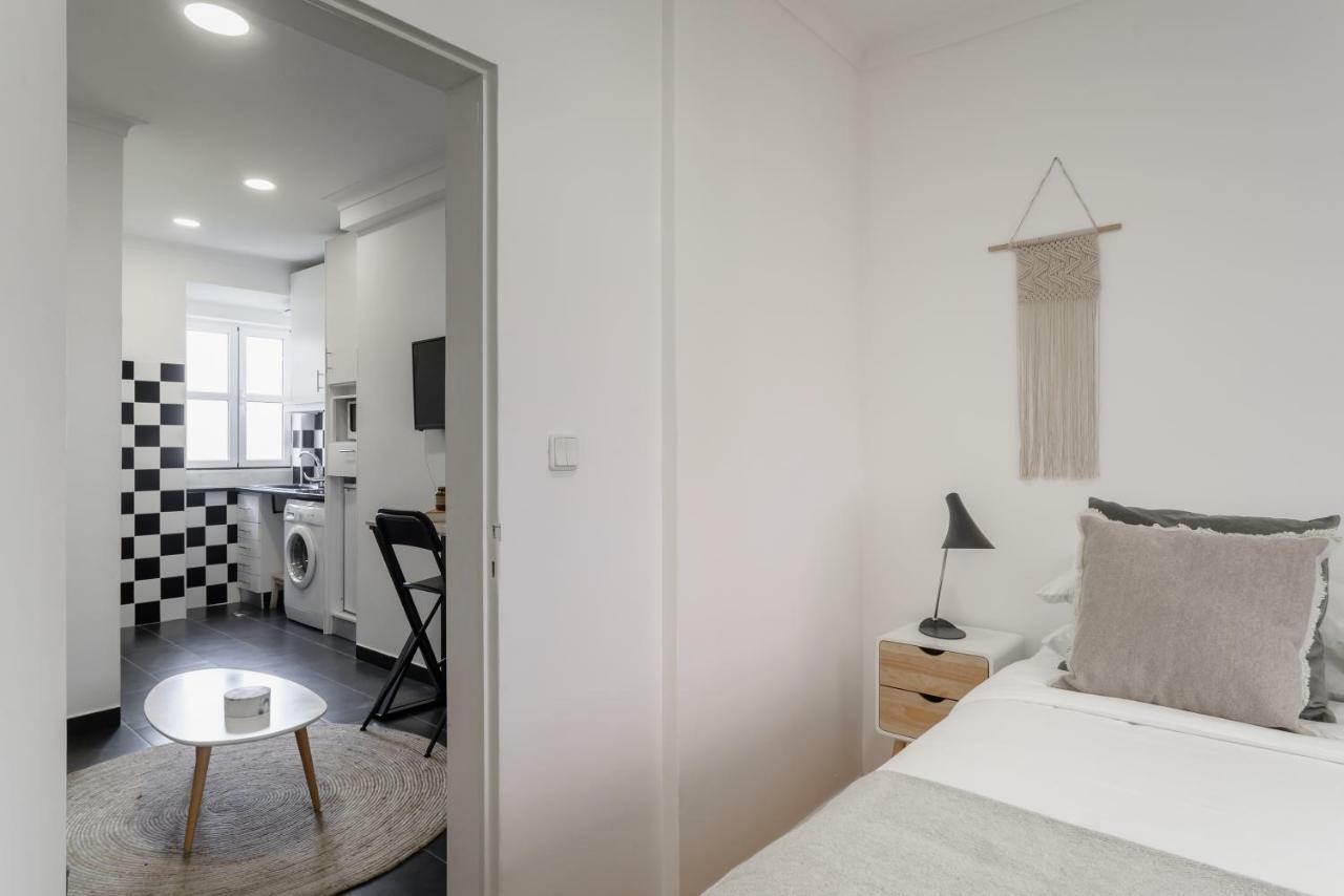 Charming Apartment- Authentic Experience In Graca Apartment Lissabon
