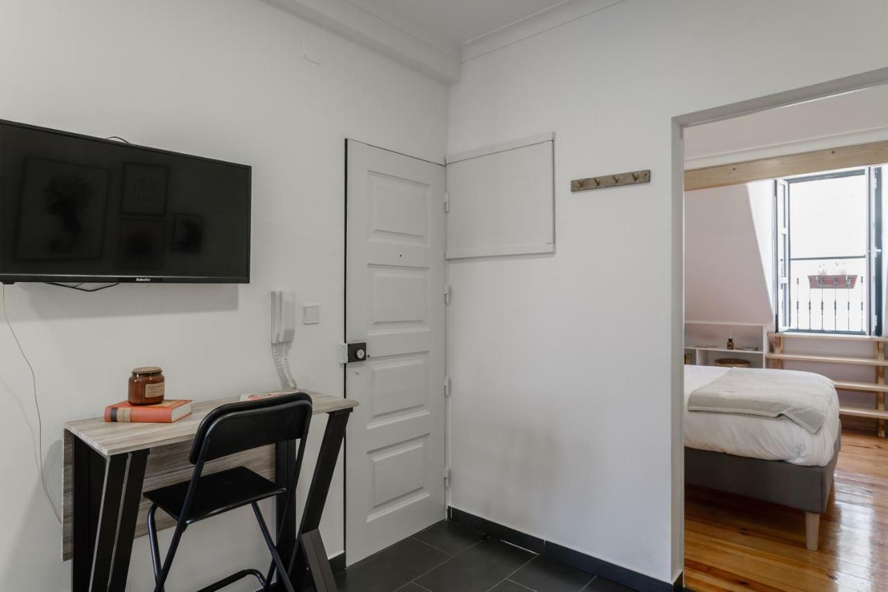 Charming Apartment- Authentic Experience In Graca Lissabon