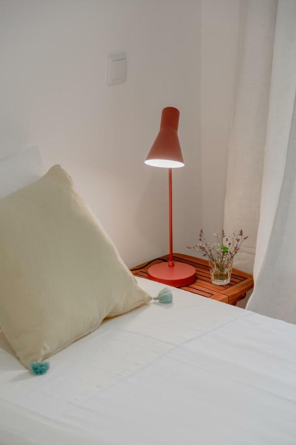 Bright & Spacious With Orange Tree Patio, By Timecooler Appartement