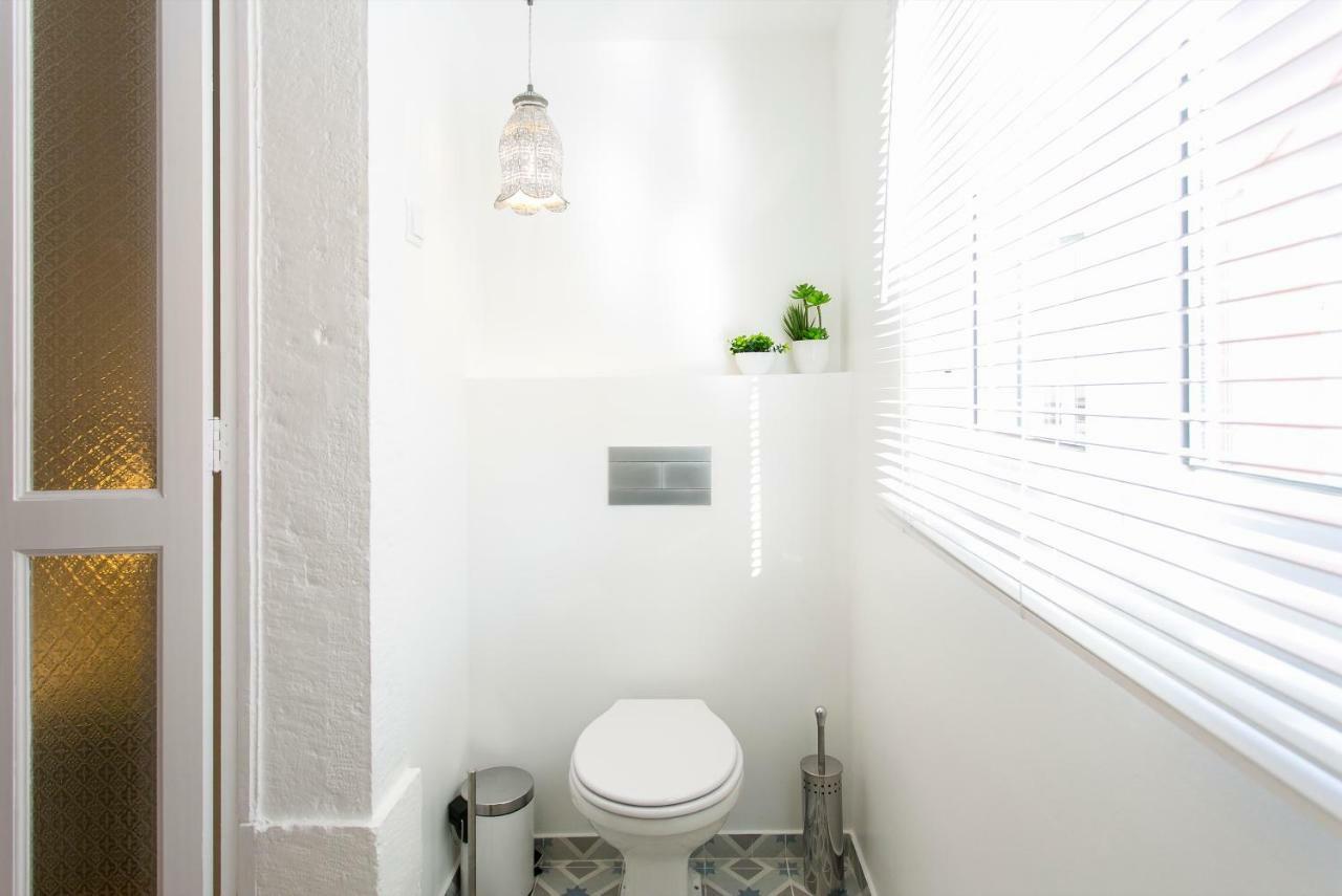 2 Beautiful Upscale Flat Embracing Tejo! Appartement Lisboa