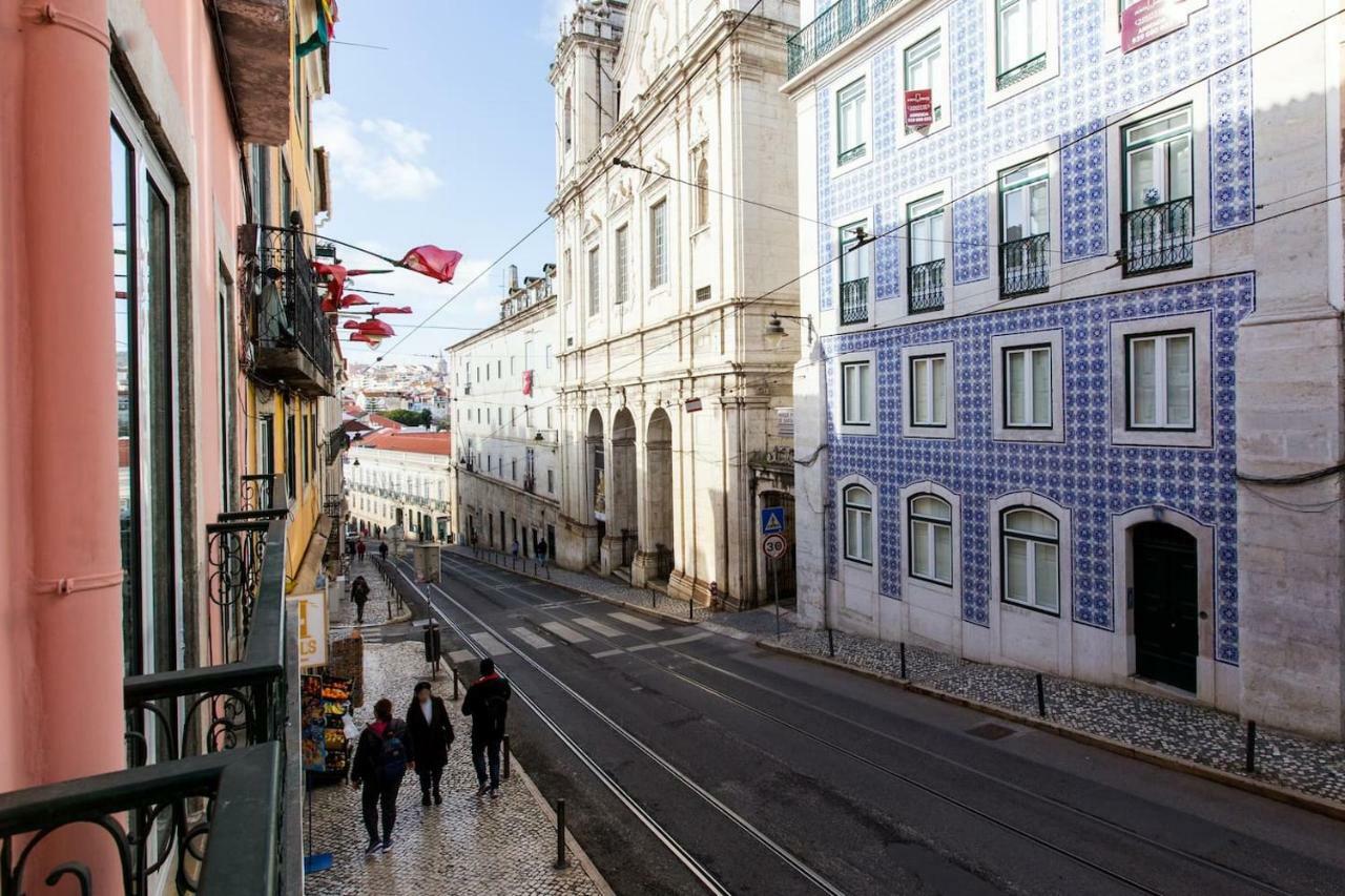 Calcada Do Combro Lissabon
