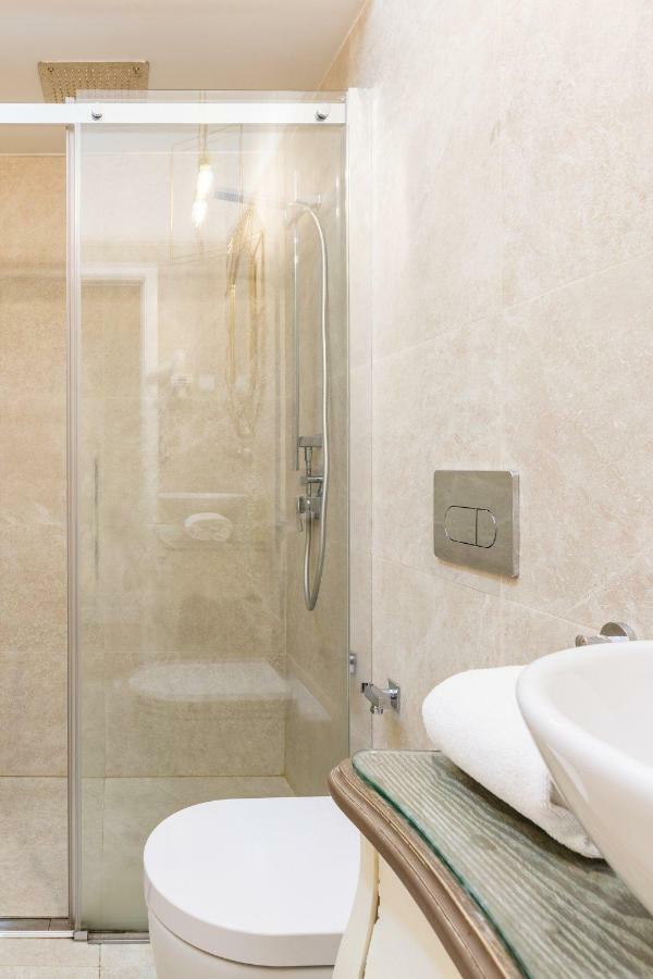Apartamento Gold 37399al And Silver 37404al