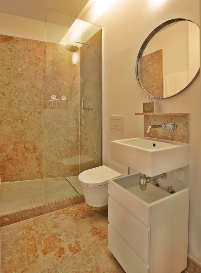 Five Stars Combro 7 Appartement *