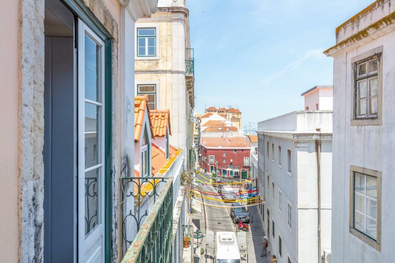 Alfama, Bright And Spacious With Private Terrace, By Timecooler Lisboa