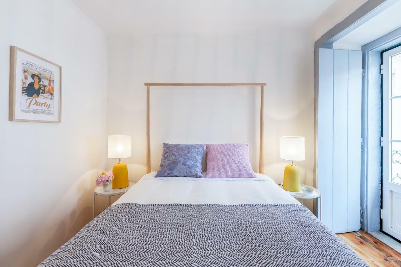 Alfama, Bright And Spacious With Private Terrace, By Timecooler *