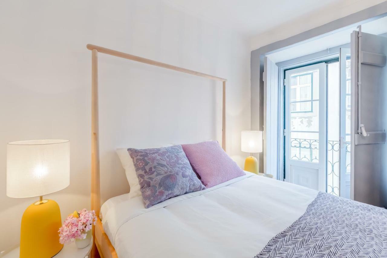 Alfama, Bright And Spacious With Private Terrace, By Timecooler * Lisboa