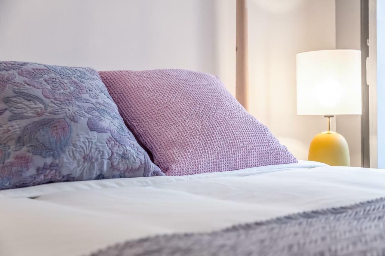 Appartement Alfama, Bright And Spacious With Private Terrace, By Timecooler