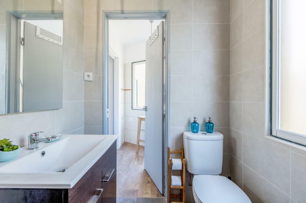 Appartement Alfama, Bright And Spacious With Private Terrace, By Timecooler Lisboa