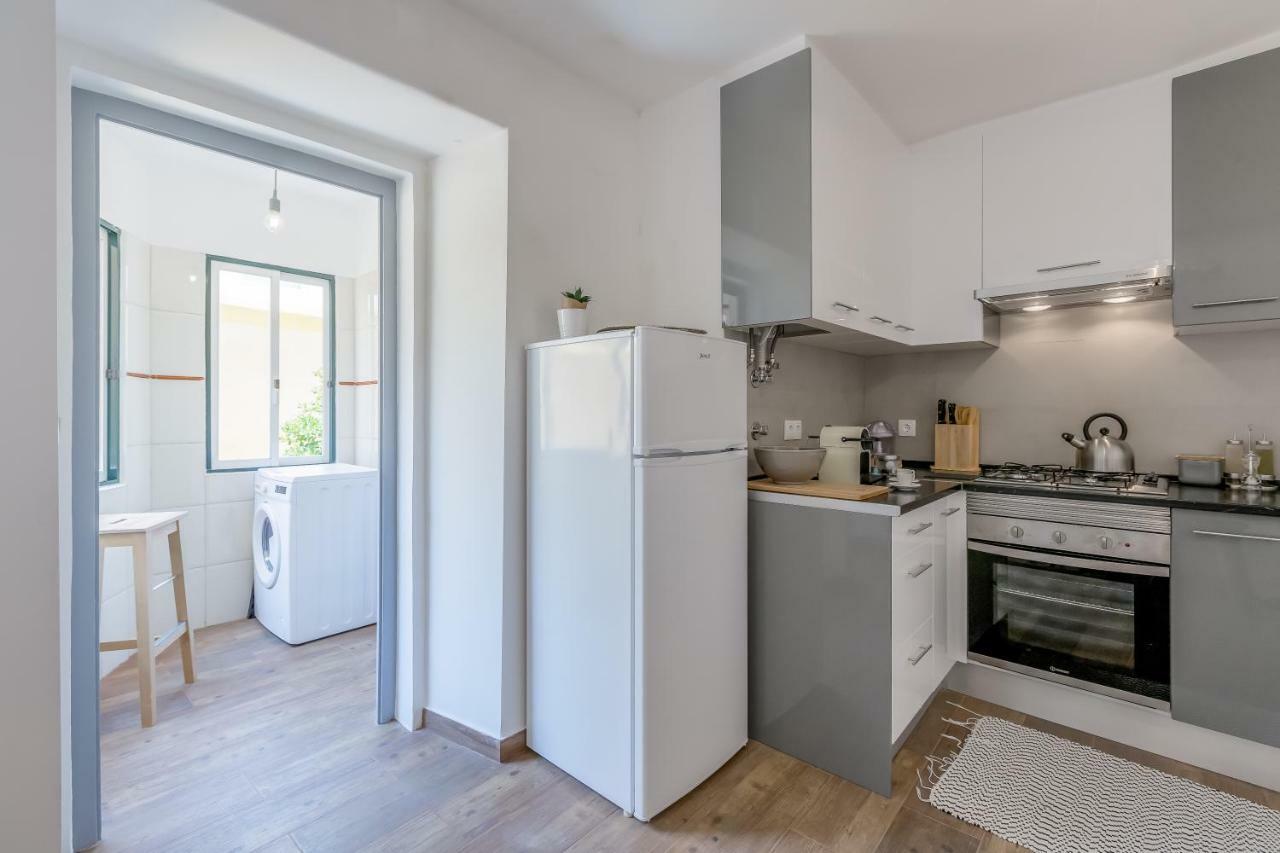 Alfama, Bright And Spacious With Private Terrace, By Timecooler * Lisboa