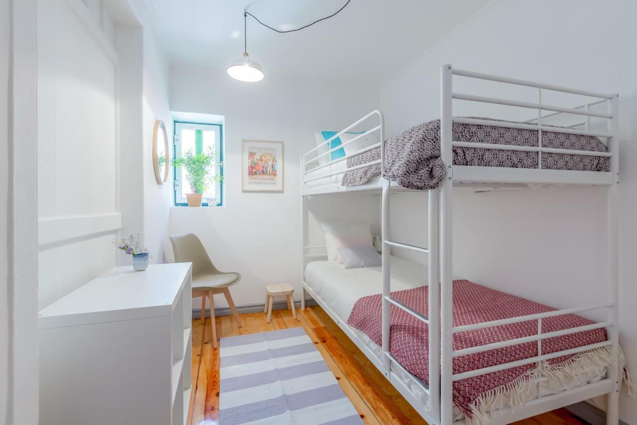 Alfama, Bright And Spacious With Private Terrace, By Timecooler *