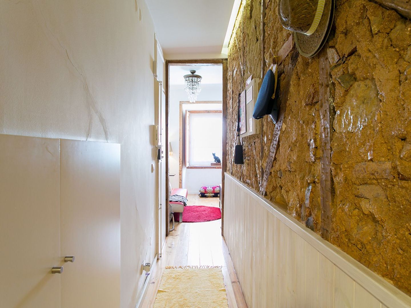 Joivy Inviting Flat Next To Bica Elevator Apartment