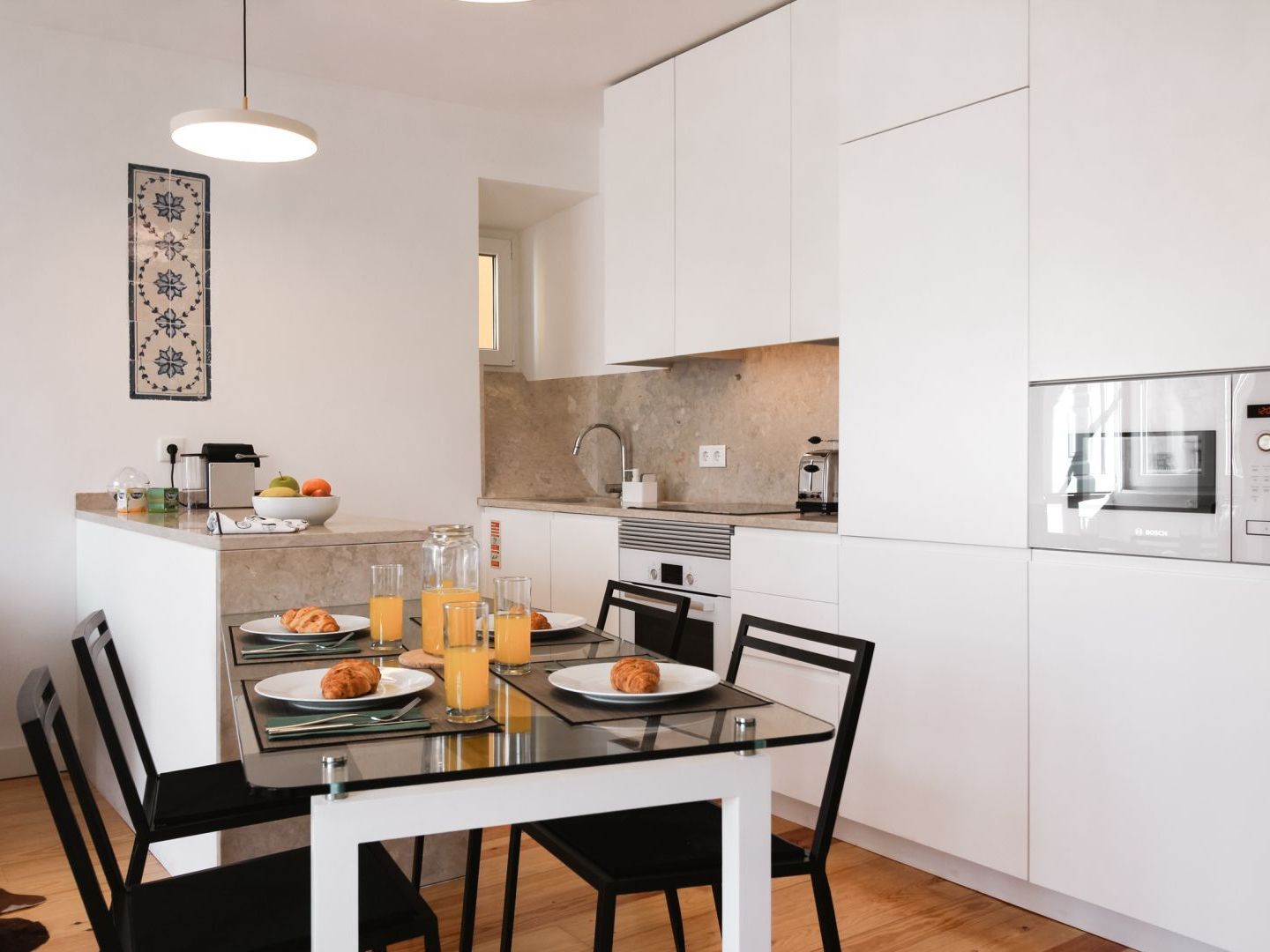 Joivy Elegant 2br Nearby Tram 28e Stop - Portas Sol