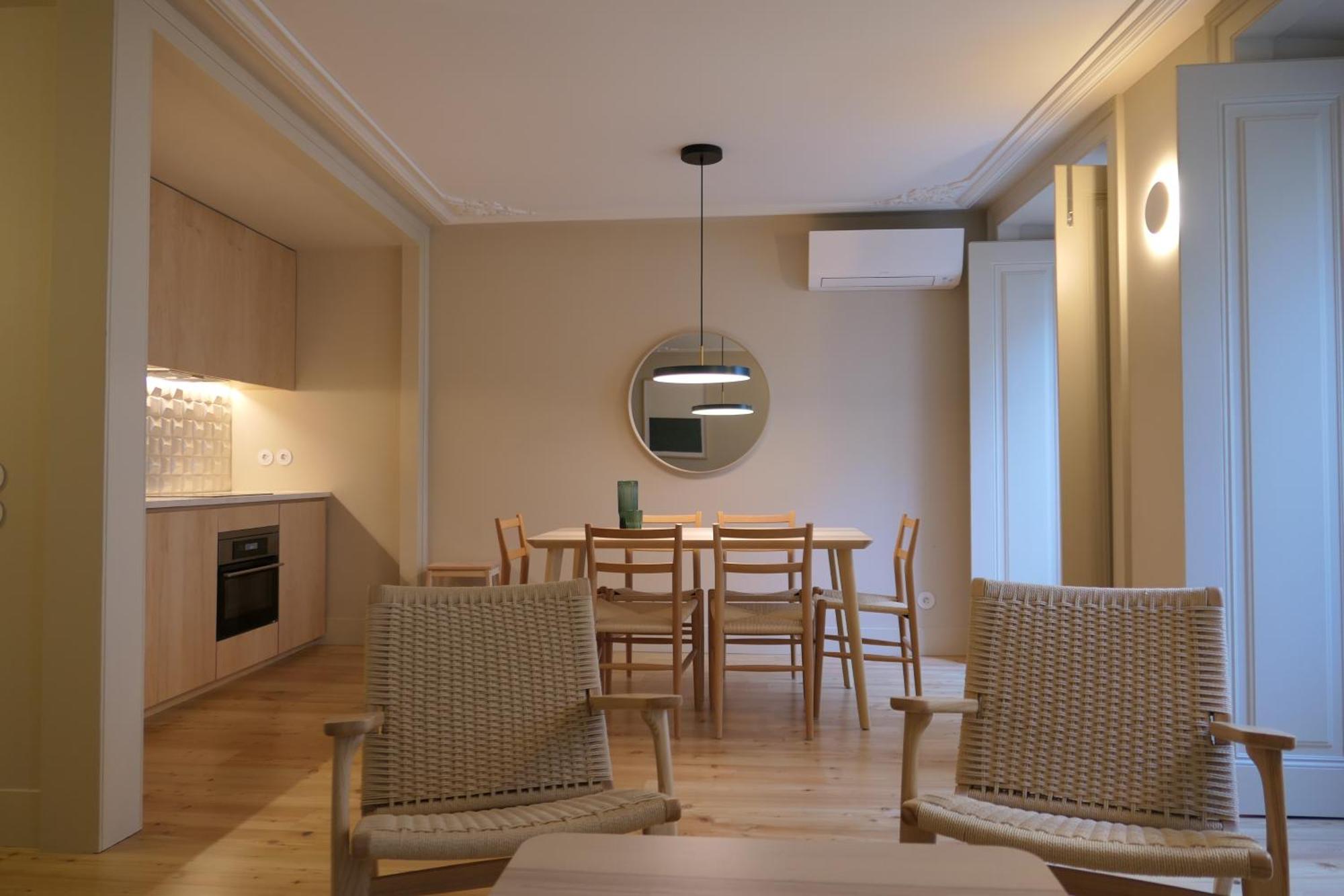 Casas Na Portuguesa - Bica Chiado