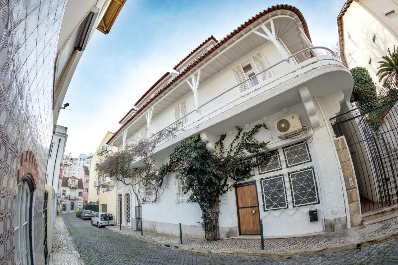 Lovelystay - Sunny Flat W/ Balcony Overseeing Graca And River Appartement *