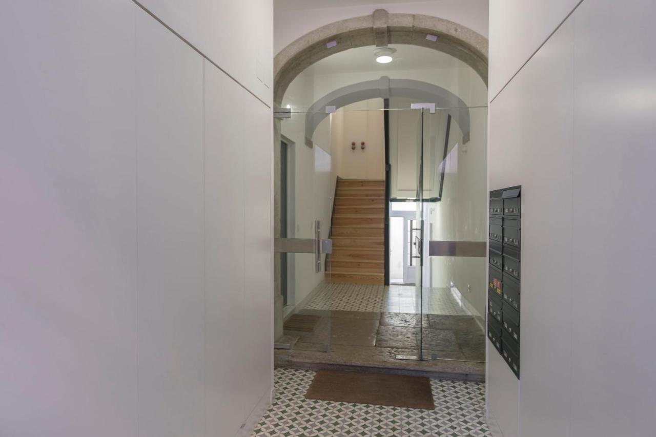 Lovelystay - Sunny Flat W/ Balcony Overseeing Graca And River * Lissabon