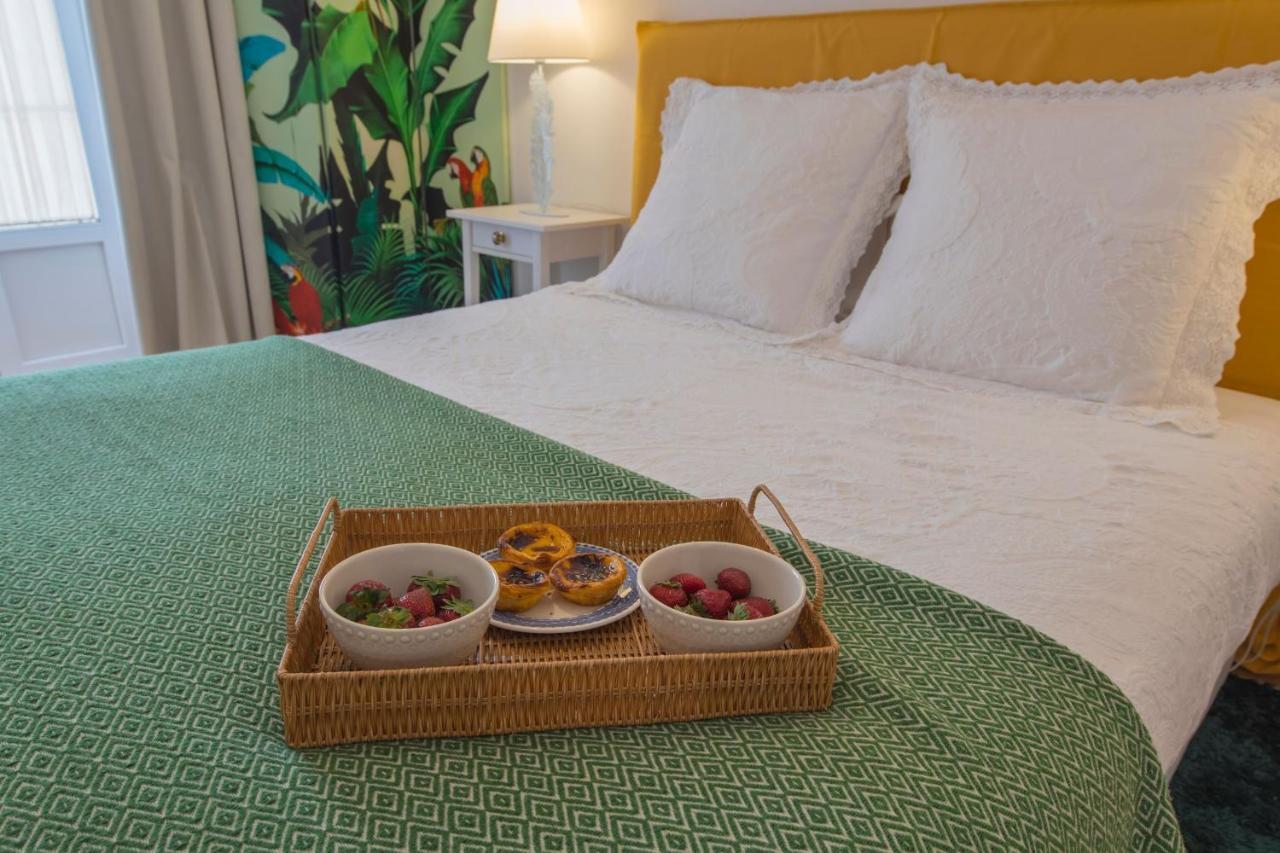 Lovelystay - Sunny Flat W/ Balcony Overseeing Graca And River