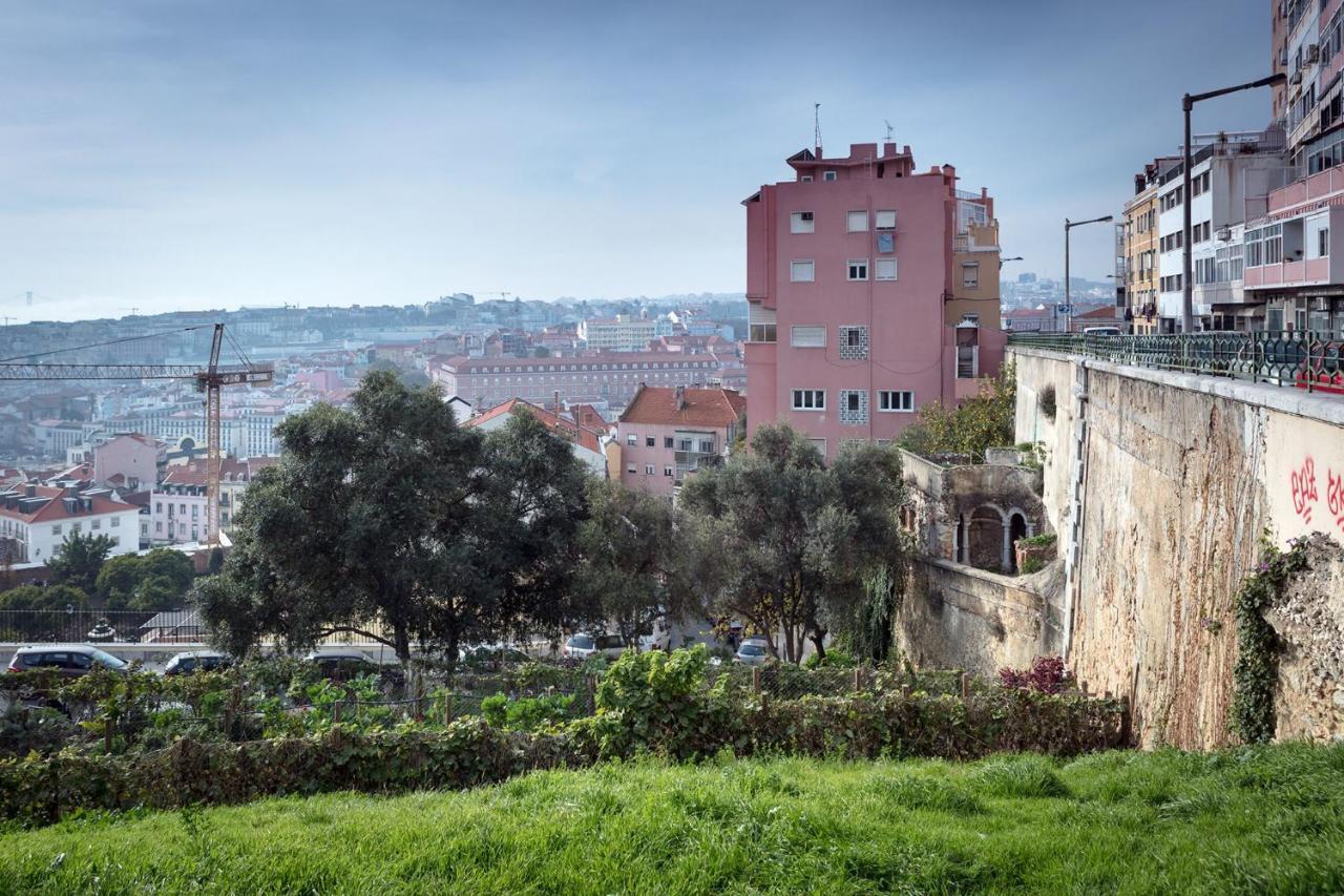 Lovelystay - Sunny Flat W/ Balcony Overseeing Graca And River Appartement *