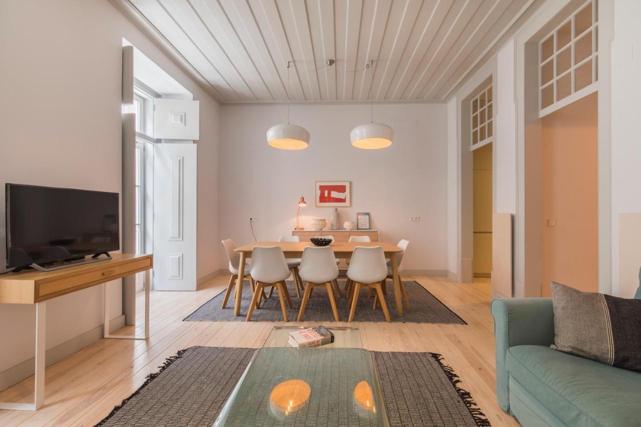 Lovelystay - Charming 3 Bedroom Wonder Downtown * Lissabon