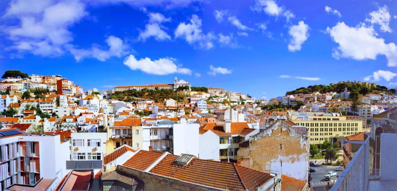 Apartment Amazing Downtown With Small Balcony With View Over The Castle Lissabon