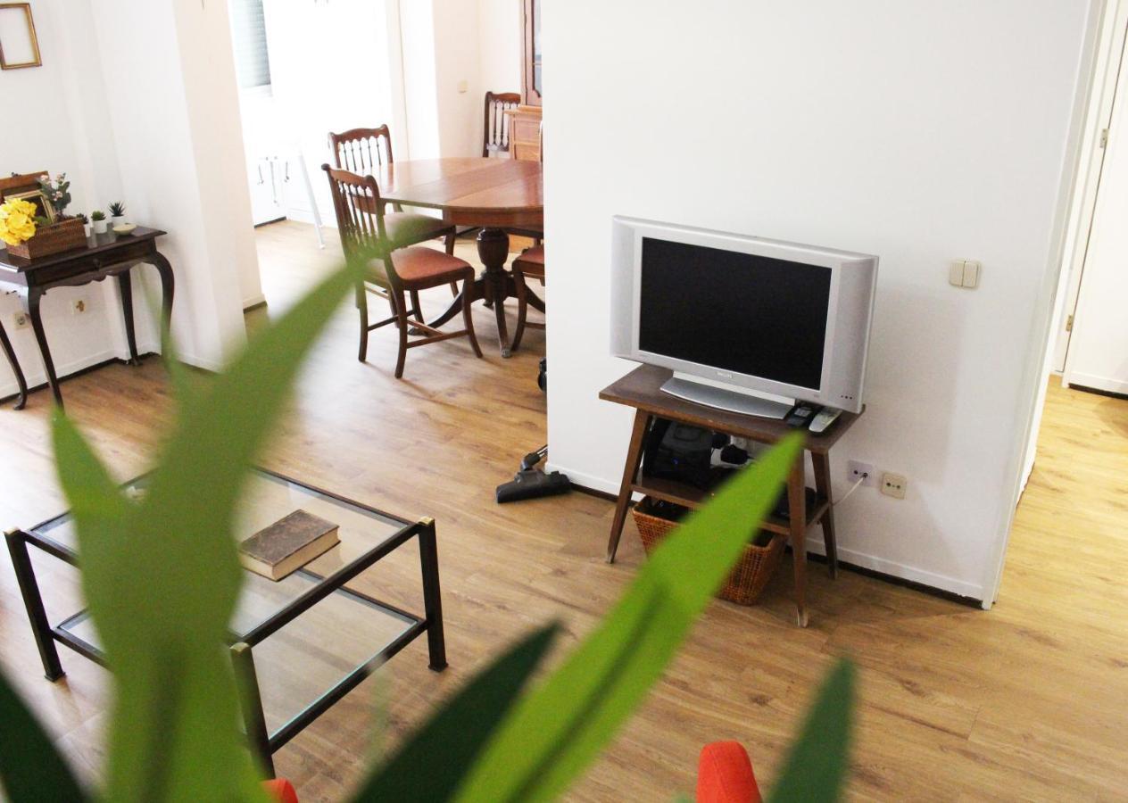 Rocha - Sunny&cousy 2 Bedrooms In Campo De Ourique