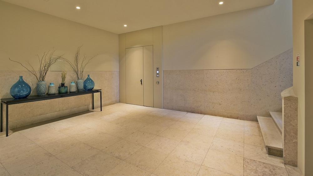 Five Stars 8 Building Appartement *