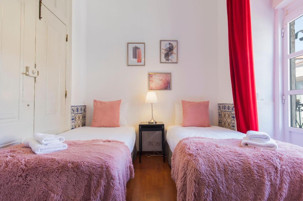 Charming Chiado 2bedr W/balcony And View Appartement *