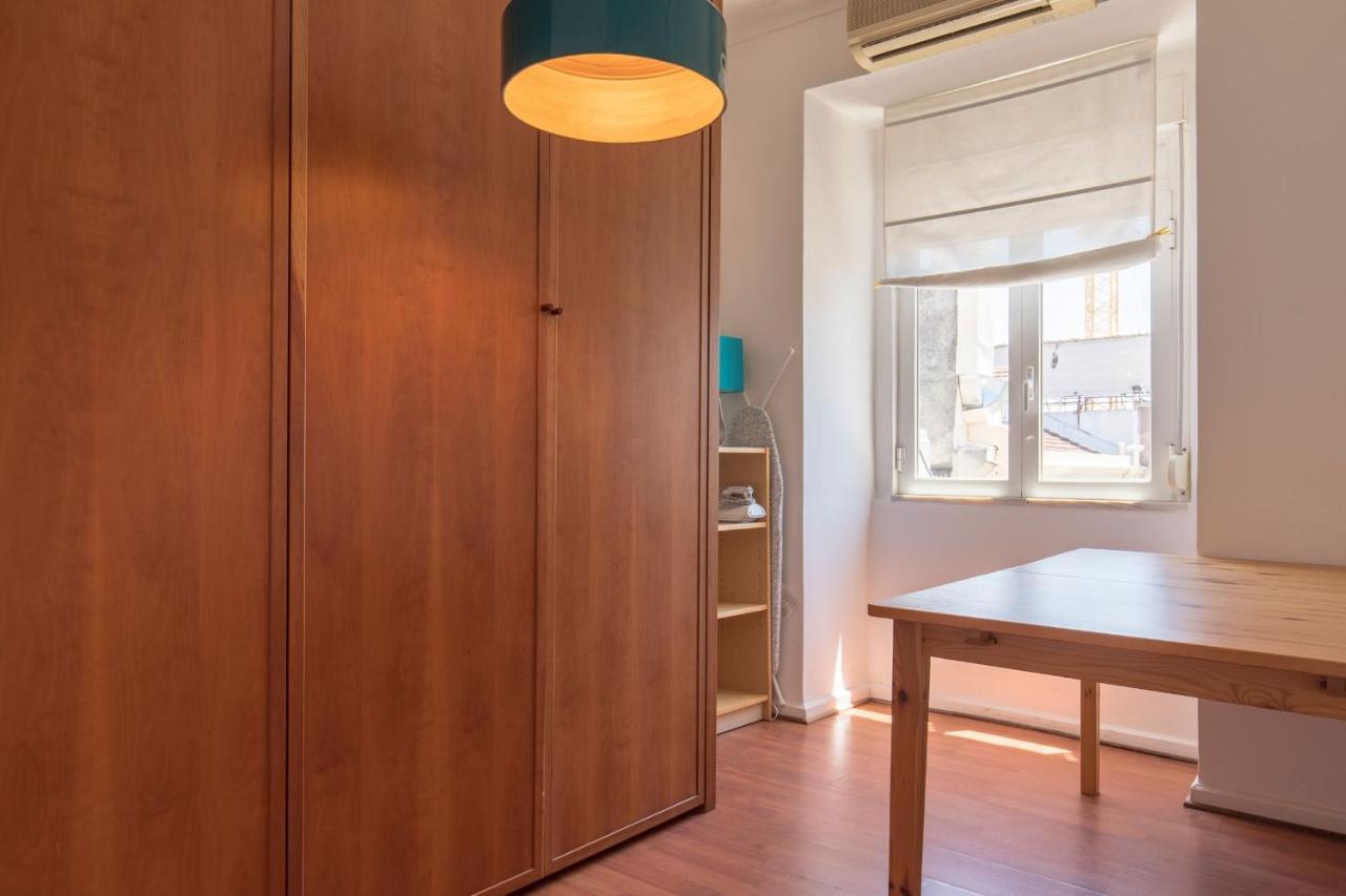 Appartement Charming Chiado 2bedr W/balcony And View Lisboa