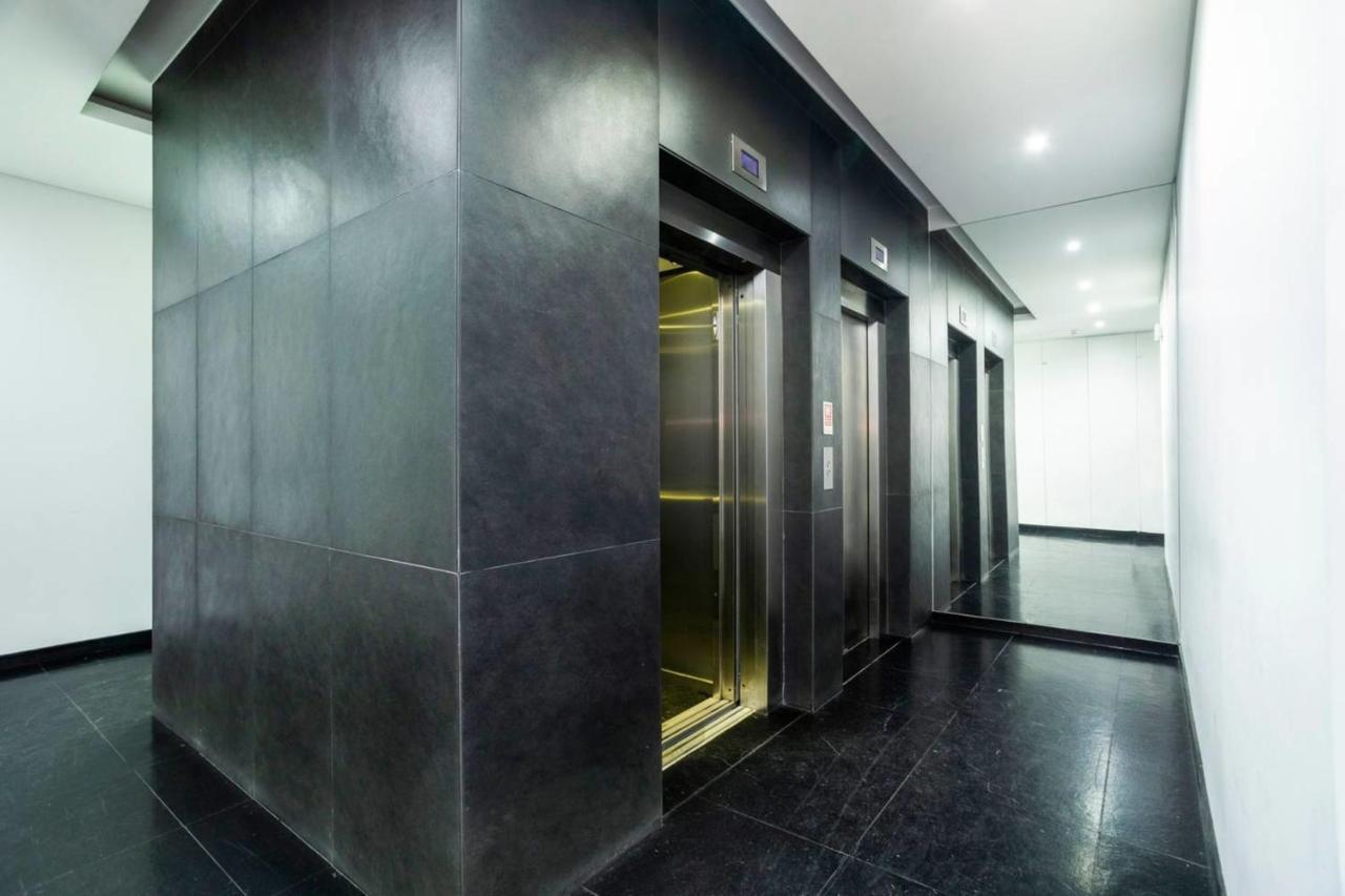 Guestready - Spacious Campolide Family Apt Fits 6 * Lisboa