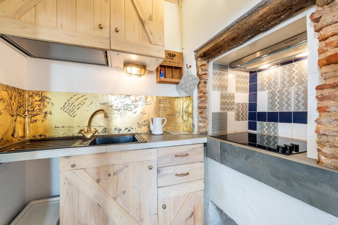Apartment Bright Historical By Guestready *