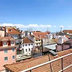 32 Top - Center Of Lisbon Duplex Apartment, Barrio Alto