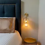 Style And Comfort In Downtown Lisbon