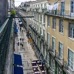Downtown Correeiros Apartments