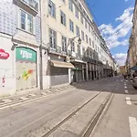 Fanqueiros Apartment