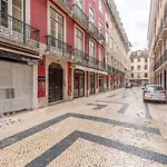 Guestready - Mod-Luxe 2Br Apt Near Cais Das Colunas