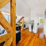 Whome | Premium River View Apartment