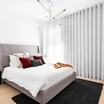 Joivy Elegant 1-Br Apartment In Perfect Centre