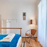 Spacious Bairro Alto Apartment With Courtyard, By Timecooler
