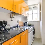 Guestready - Cream And Wood Stay In Alcantara