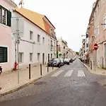 Modern Portuguese 1bed flat in Belém