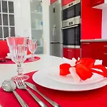 Rooms In Lisbon 3 Min From Metro Bela Vista