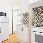 Bica 2 Bed Aircon Ultrafast Net Fully Equipped