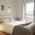 Room Atalaia - Bairro Alto
