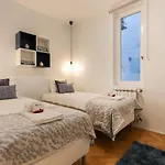 Marques de Pombal Deluxe by Homing