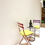 Laura\'s home
