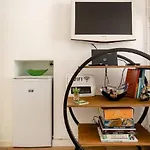 Laura\'s home
